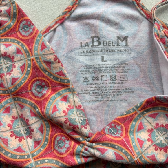 Patterned Tank Top - Picture 3 of 5